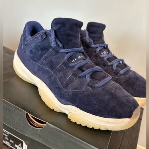 Jordan 11 “Re2pect” size 9.5